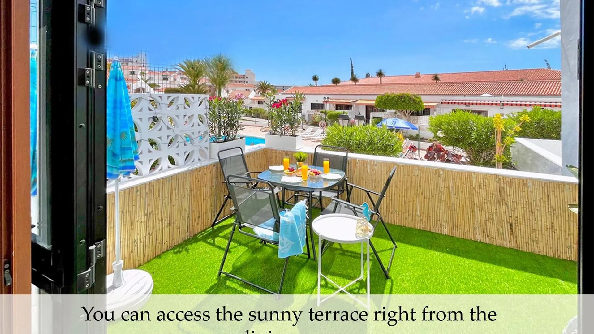 דירה At The Beach, Sunny Bungalow & 2 Heated Pools, Large Terrace, In Costa Adeje ספרד